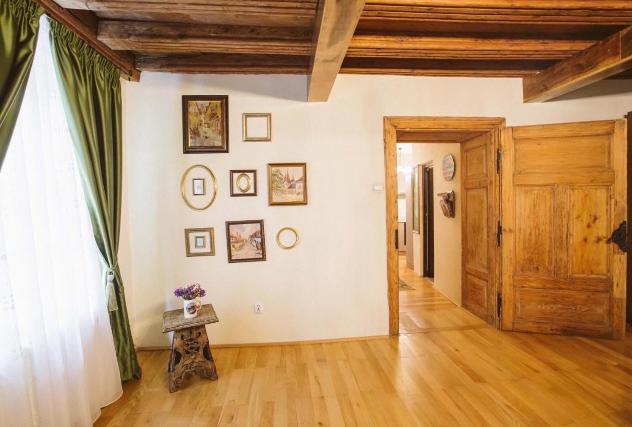 Casa Schobeln Apartment Brasov Luaran gambar