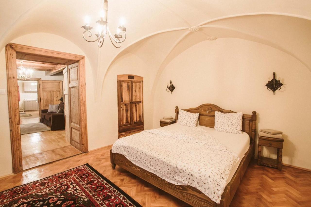 Casa Schobeln Apartment Brasov Luaran gambar